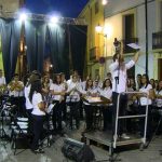 El concert començà amb el pasdoble "Benicadell", de Joan Enric Canet, un homenatge a la serra que separa les comarques de El Comtat i la Vall d'Albaida. Seguidament, escoltarem la primera estrena de la nit, "Yarim Moon Allah, deu de la mitja lluna" de Sergio Sánchez, marxa mora dedicada als seus companys de conservatori. Les jornades "Carrascal 2014" de la Banda Jove de Castalla clouen amb un magnífic concert de música festera