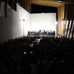 Des del primer moment s'alternaren les cançons amb l'humor característic del cantaor de Xàtiva i les dites populars, que feren plorar als assistents de tant de riure. Seguint amb «el castellà de Sueca», el romanç "El casamiento de Maria La Xapa" fou una de les més divertides de la nit, amb una magistral combinació de la rondalla i la música de banda. "Botifarra a banda" omple Carrícola de gom a gom amb Pep Gimeno i l'Agrupació Musical d'Agullent