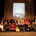 Menuts i grans confeccionen els seus propis Fatxos artesanals setmanes prèvies a la celebració: reunits en grups d’amics, es realitzen excursions a la serra per tal d’arreplegar l’espart necessari, el component fonamental. Onil rep l'hivern amb la tradicional Nit dels Fatxos