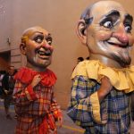 El popular ball dels "cabolos" encetà una desfilada farcida de color i entusiasme per l'arribada d'aquestes festes estiuenques, que giren al voltant de les danses i les melodies autòctones. Les xiquetes i xiquets de Bocairent van rebre amb especial il·lusió El Mestre, el Cuiner, el Tort, la Xiqueta, el Negret, el Manyo i l'Avi, els set "cabolos" que compten ja amb més de 50 anys de tradició a la localitat de la Vall d'Albaida. Els Cabolos de Bocairent donen la benvinguda a les Festes de Sant Agustí