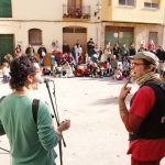 Aquesta nova edició del mercat es mantingué fidel a l'essència i el caràcter assolit durant els seus dos anys d'existència: com sempre, els assistents trobaren productes de temporada, ecològics, artesanals i de la persona productora a la consumidora, com ara formatges, roba i complements manufacturats, ornamentació nadalenca o literatura valenciana.Dani Miquel, el Cantacançons més conegut al País Valencià, junt amb l'acompanyament de Josep Alcover a l'acordió i el trombó, foren els encarregats de posar les notes de música i il·lusió a l'aniversari. Les seues cançons, que originen somriures allà on sonen, aconseguiren entusiasmar menuts i grans. Dani Miquel posa la música al segon aniversari del Mercat de La Foradà