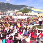 Els carrers i les places de Muro, seu de la Trobada 2016, acolliren una nova edició del festival de música per a xiquetes i xiquets "Festitrò", una iniciativa que porta ja 8 anys celebrant-se amb molt d'èxit a les comarques de l'Alcoià i El Comtat. La huitena edició del Festitrò retrona als carrers de la vila de Muro
