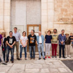 Penàguila, terra d'històries i rondalles, va assolir el títol de "capital dels contacontes" el passat diumenge. De la mà de l'escriptor Francesc Gisbert, i de la Coordinadora pel Valencià de l'Alcoià i el Comtat, aquest petit poble va rebre més de 300 assistents durant la III Trobada de Contacontes, una activitat que s'ha convertit en referent cultural a les comarques. Més de 300 persones homenatgen Enric Valor a la III Trobada de Contacontes en Penàguila