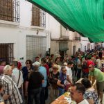 La tradicional Festa de la Cirera va cloure el passat diumenge amb una molt notable participació i assistència als pobles de Benissivà i Benitaia, les localitzacions amfitriones de la setzena edició de l'esdeveniment. Durant aquests dies, els xicotets agricultors de la zona veuen recompensat el treball al camp durant tot un any, i deixen constància de la gran qualitat del seu producte estrella: la cirera. No debades, el percentatge de producció de cireres que s'exporta a la resta d'Europa compta amb la certificació de qualitat internacional. La Festa de la Cirera de la Vall de Gallinera clou la seua XVI edició amb molt d'èxit