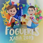 Xàbia dóna la benvinguda a l'estiu amb les Fogueres de Sant Joan